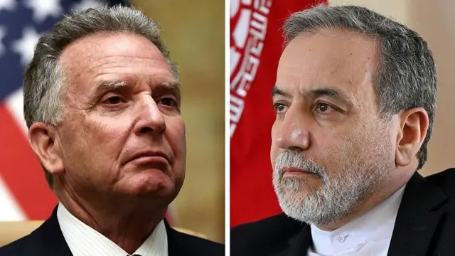 صورة مركبة للمبعوث الأمريكي الخاص ستيف ويتكوف (يسار) خلفه العلم الأمريكي وتظهر ياقة قميصه الأبيض المخطط بالأسود، والقليل من سترة بدلته الرسمية السوداء. (يمين) الصورة ووزير الخارجية الإيراني عباس عراقجي خلفه العلم الإيراني ويرتدي قميصاً أبيض وسترة بدلة رسمية سوداء.