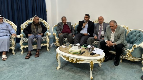 أمسية استذكارية: الشاعر الإماراتي علي الحميري.. شفافية أدبية وروحية أمسية استذكارية: الشاعر الإماراتي علي الحميري.. شفافية أدبية وروحية