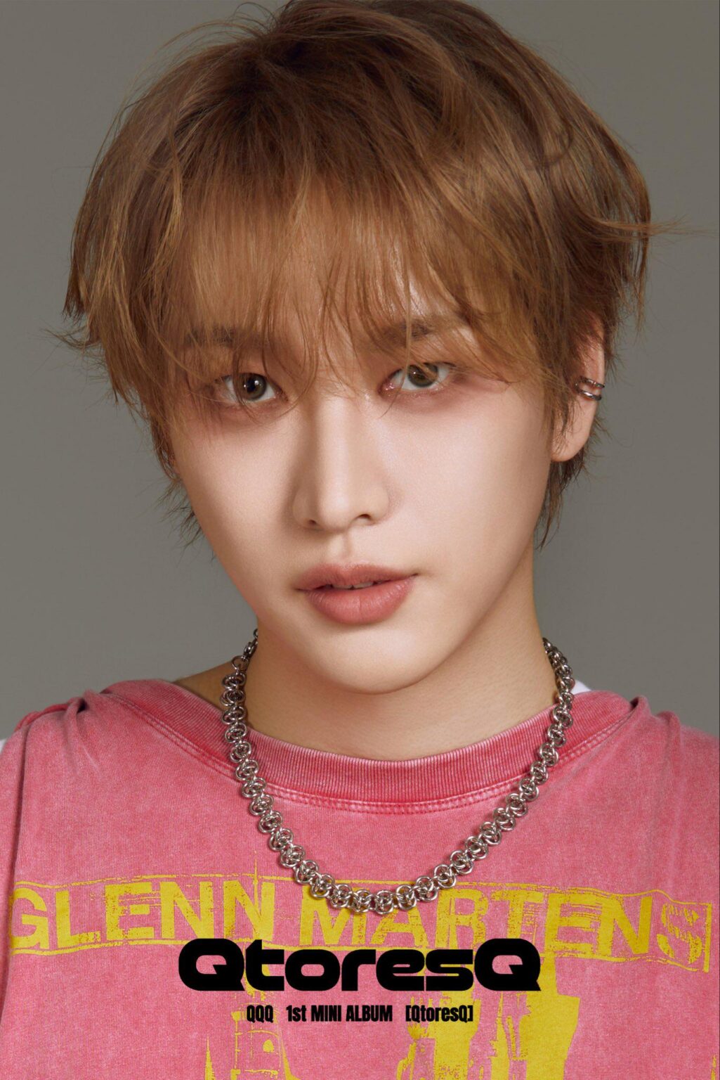 QQQ (OnlyOneOf KB, Jisung & Nine) – الألبوم المصغر الأول: QtoresQ (الصورة المفاهيمية رقم 3 – تسعة) QQQ (OnlyOneOf KB, Jisung & Nine) - الألبوم المصغر الأول: QtoresQ (الصورة المفاهيمية رقم 3 - تسعة)