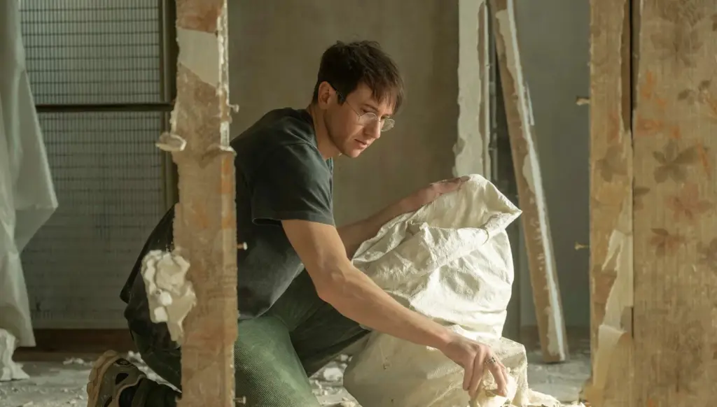 حين تنتصر الروايةُ والسينما للكتابةِ هويةً للفرد