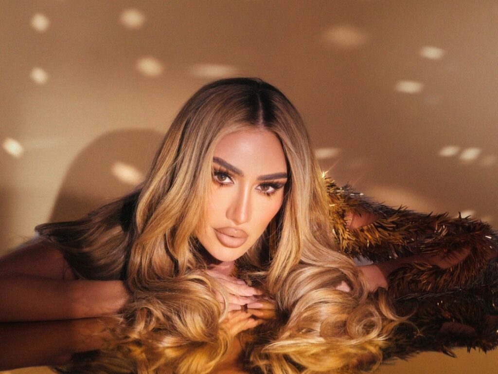 مايا دياب تتألق بالأحمر في أحدث إطلالة قبل يوم الحب