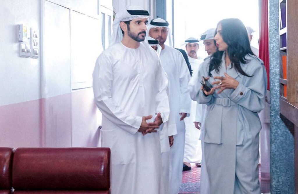 «فزاع» ودبي.. سيرة عشق تحلق بجناحي الجمال والإبداع