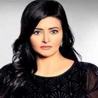 من أرقام «كينجستون» إلى خيوط «AZALEIA».. حكاية هانيا مصطفى وإعادة تعريف النجاح دينا عبد الفتاح