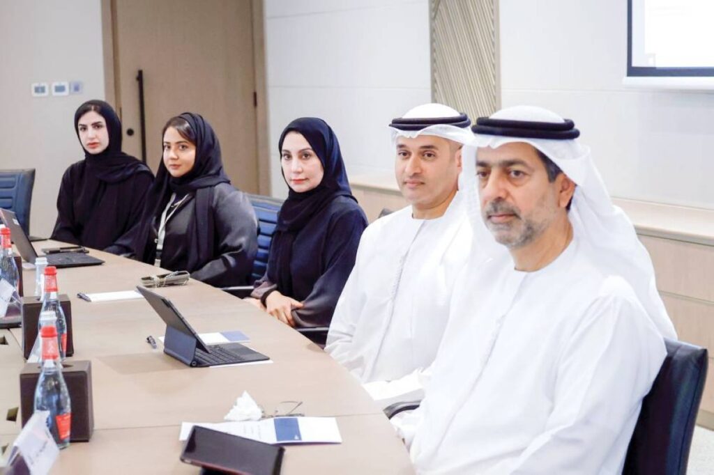 مكتوم بن محمد يوجه بتسهيل إجراءات الخدمات الضريبية المدعمة بالذكاء الاصطناعي مكتوم بن محمد يوجه بتسهيل إجراءات الخدمات الضريبية المدعمة بالذكاء الاصطناعي