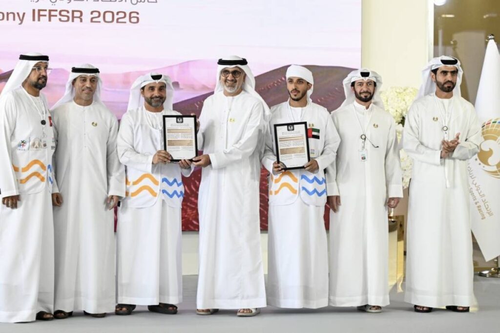 الفوز بلقب كأس الاتحاد الدولي لرياضات وسباقات الصقور ثمرة عمل مؤسسي وجهود كبيرة لترسيخ مكانة دولة الإمارات مركزاً عالمياً لرياضات وسباقات الصقور Al Bayan