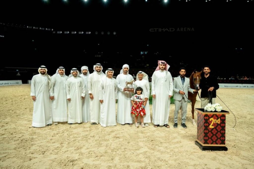 منافسات قوية في ثاني أيام «تايتل شو» أبوظبي لجمال الخيل العربية Al Bayan