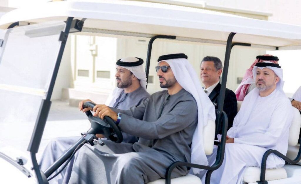 عبدالعزيز النعيمي يتفقد مشروع مجتمع «أزهى» السكني في عجمان Al Bayan