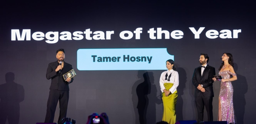 تامر حسني يتوّج بلقب “Megastar of the Year”