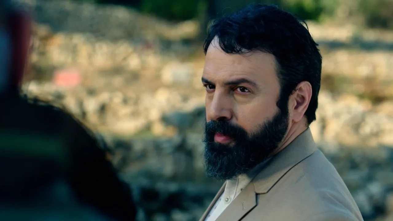 مشاهد منسوخة في مولانا من الفيلم المصري الحدق يفهم