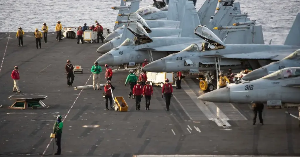 بعد تحذيره لإيران.. ترمب يرسل حاملة طائرات ثانية إلى الشرق الأوسط