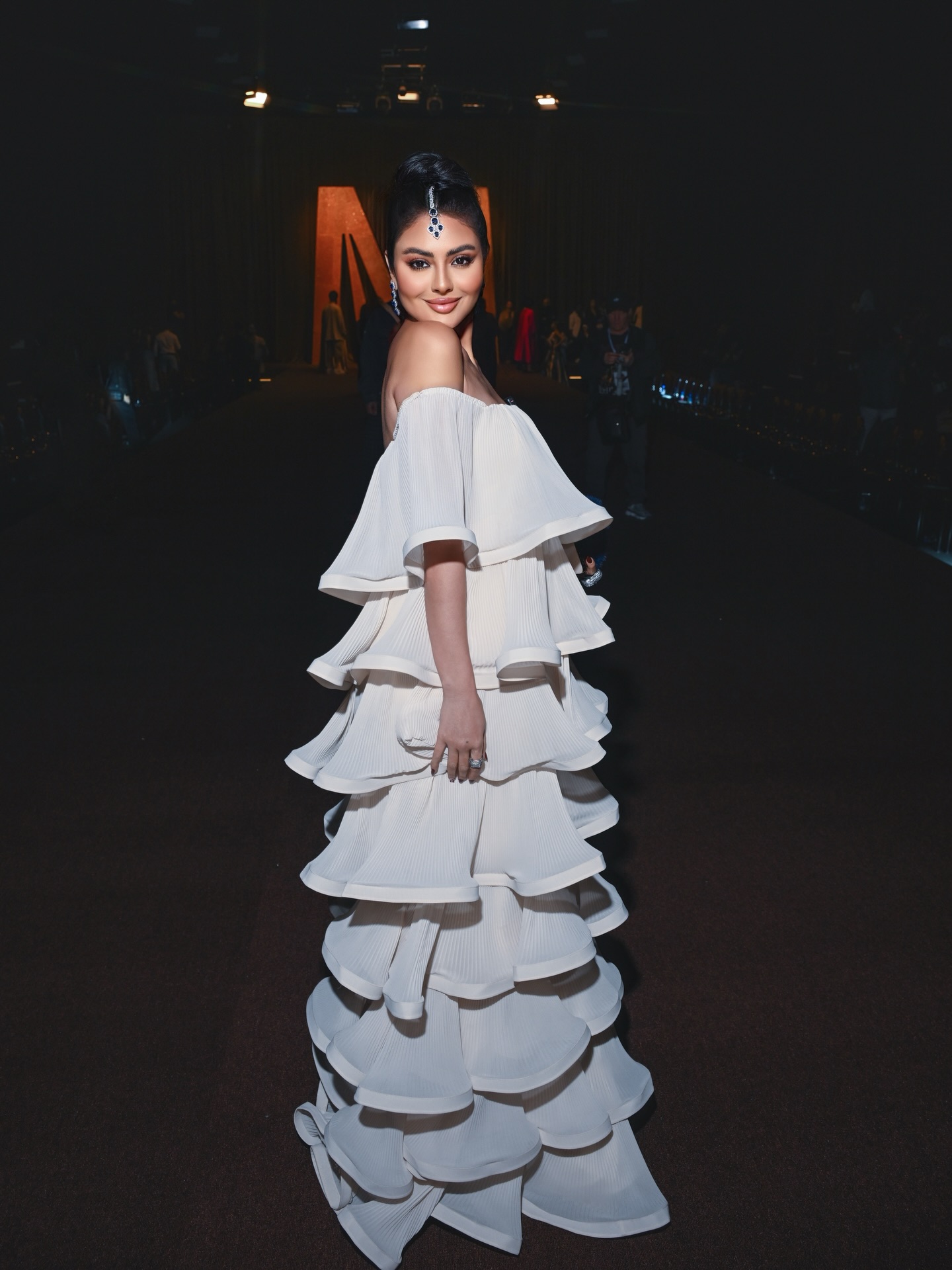 مريم حسين بأناقتها المميّزة في أسبوع الموضة بدبي (إنستغرام)