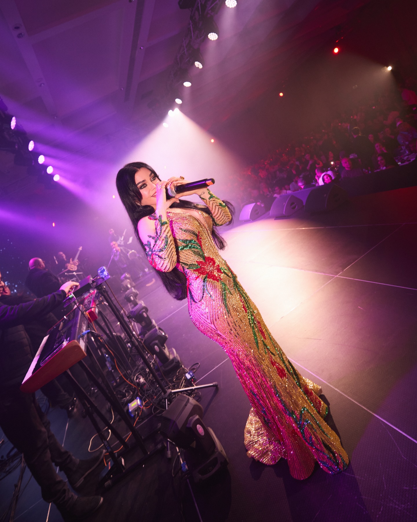 هيفاء وهبي بتصميم رامي سلمون (تصوير جورج صليبا)