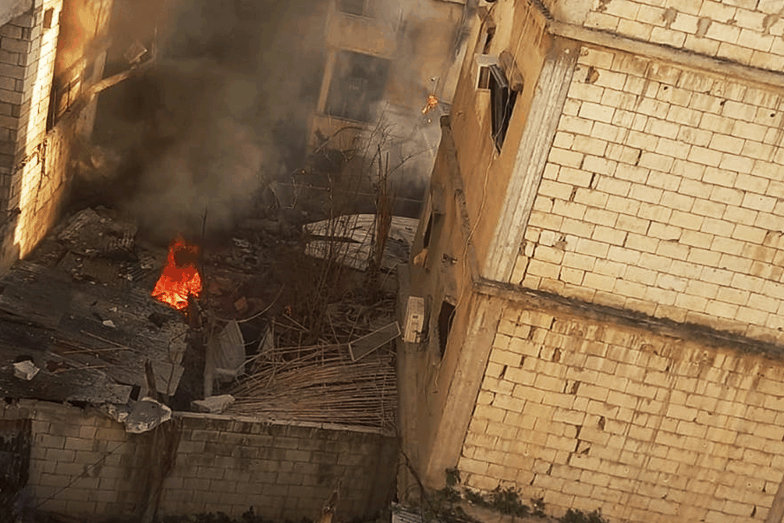 الهلال الأحمر الفلسطيني: شهيدان بغارة إسرائيلية على مخيم الحلوة بلبنان | أخبار الهلال الأحمر الفلسطيني: شهيدان بغارة إسرائيلية على مخيم الحلوة بلبنان | أخبار