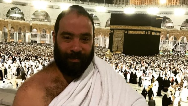 تريند السوشيال ميديا .. الفنان وائل عوني يكشف حقيقة اعتناقه الإسلام