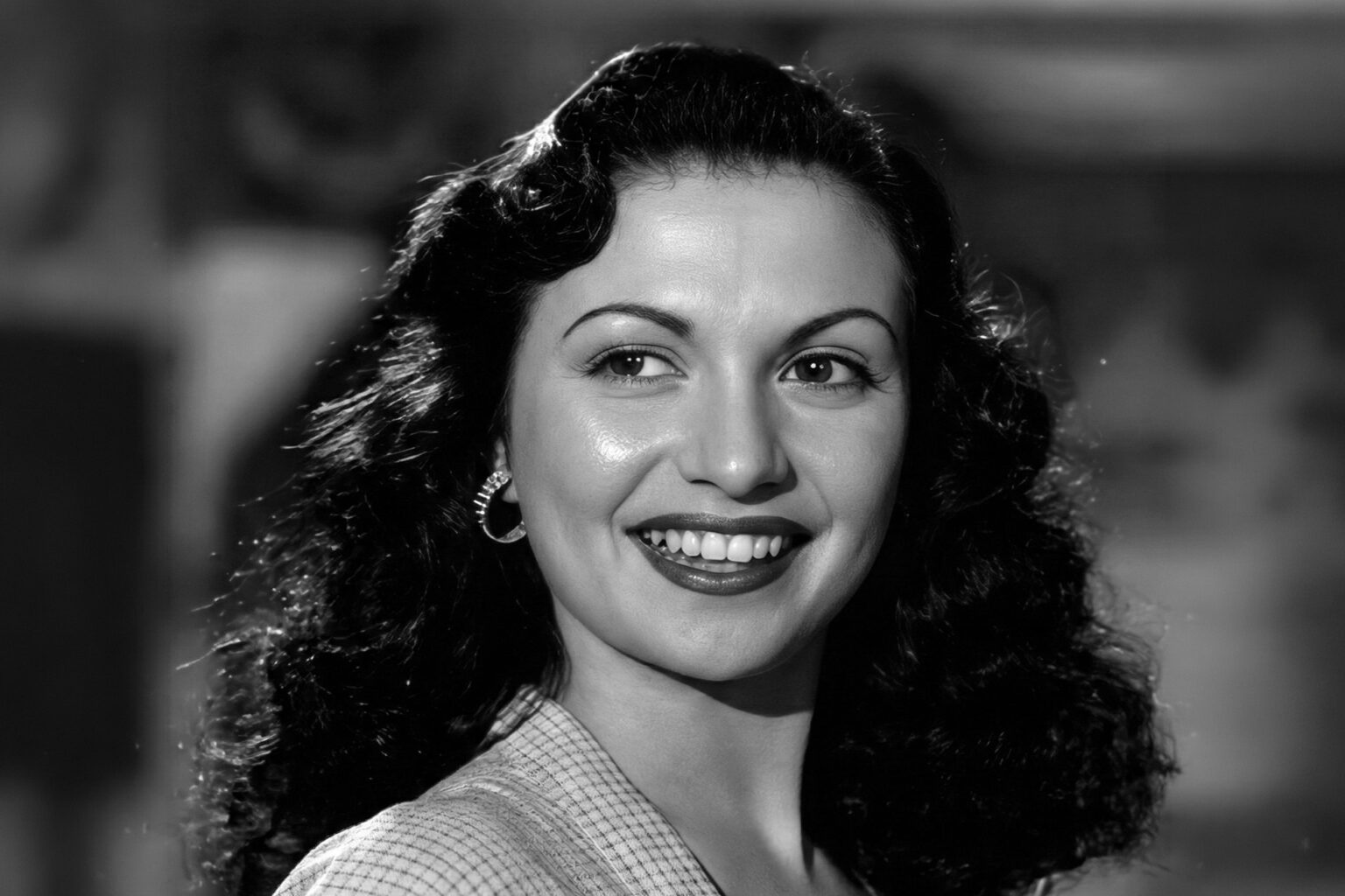 “عفريتة” السينما المصرية.. رحيل “كيتي” نجمة الاستعراض في زمن إسماعيل يس | فن "عفريتة" السينما المصرية.. رحيل "كيتي" نجمة الاستعراض في زمن إسماعيل يس | فن