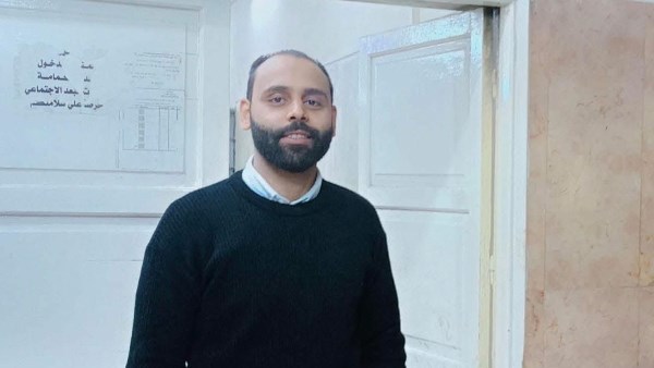 مصرع محام برصاصة غادرة أثناء توجهه لصلاة التراويح في قنا مصرع محام برصاصة غادرة أثناء توجهه لصلاة التراويح في قنا