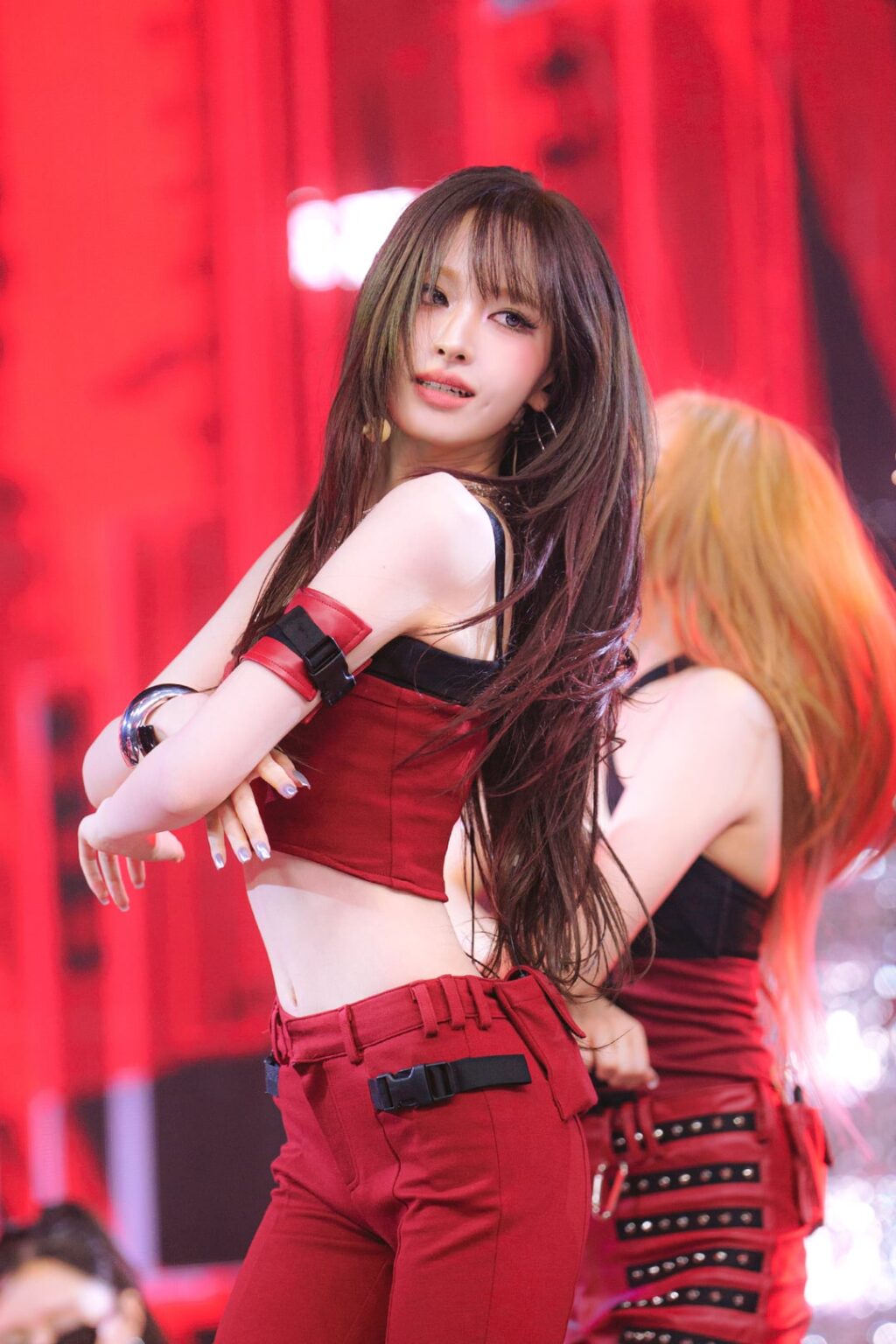 260224 IVE - بانغ بانغ @ 260215 SBS Inkigayo (SBS في الموقع خلف صور المهمة - ليز، ليسيو)