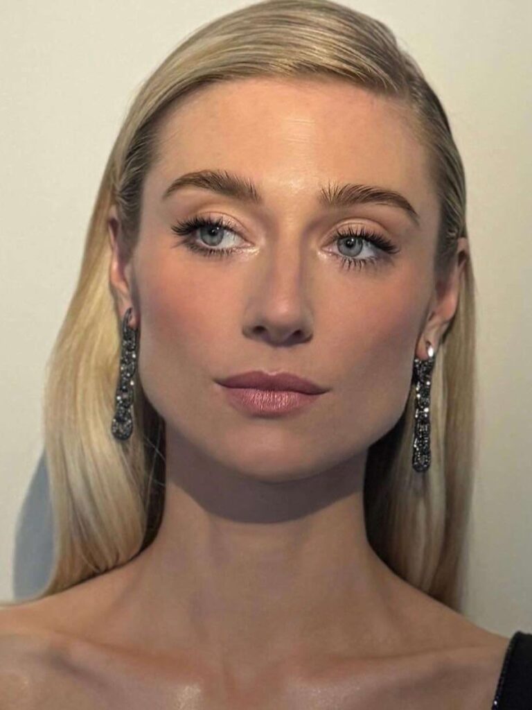 Elizabeth Debicki