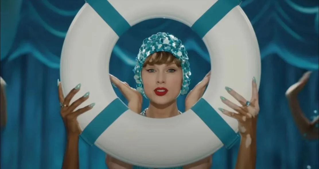 تايلور سويفت