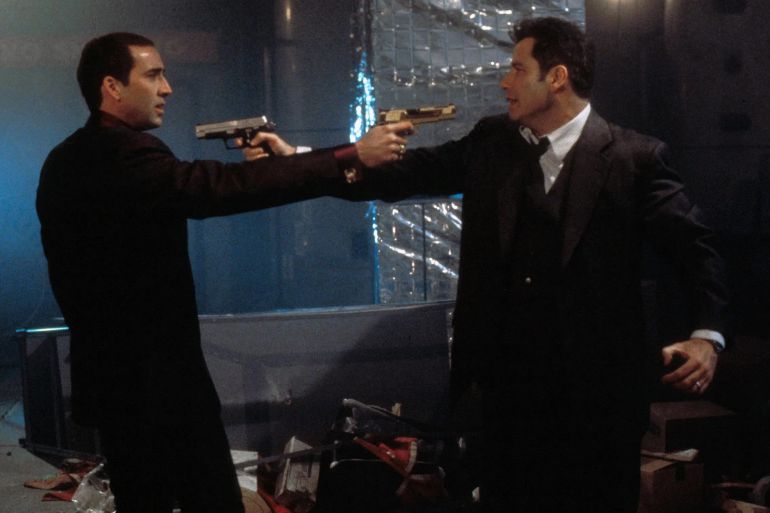 مشهد من فيلم فيس أوف لقتال مخطط بعناية (آي ام دي بي