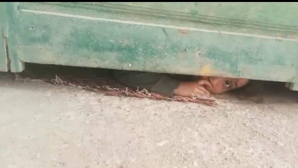 مأساة عاشتها ابنة الـ 6 سنوات| القصة الكاملة للطفلة جنى بعد صورتها المؤثرة.. وبطلة الواقعة تكشف حجم معاناتها