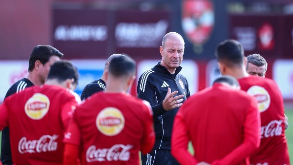 انقذوا الأهلي من أهله قبل فوات الأوان