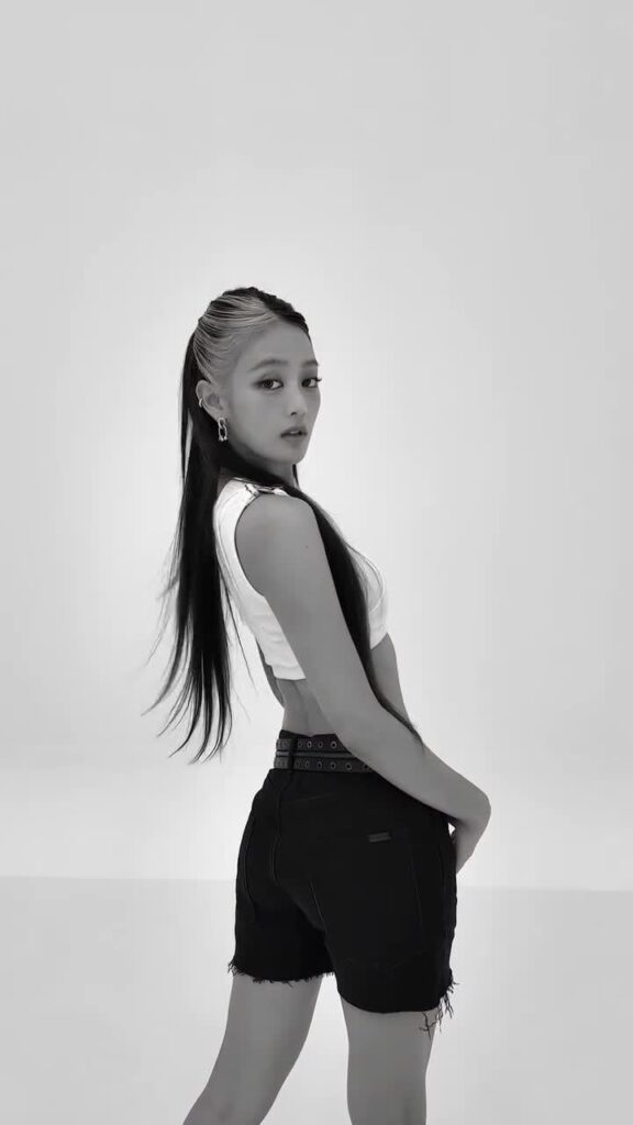 260202 بكرات Instagram الرسمية - لأن الحب أعلى صوتًا في Mono