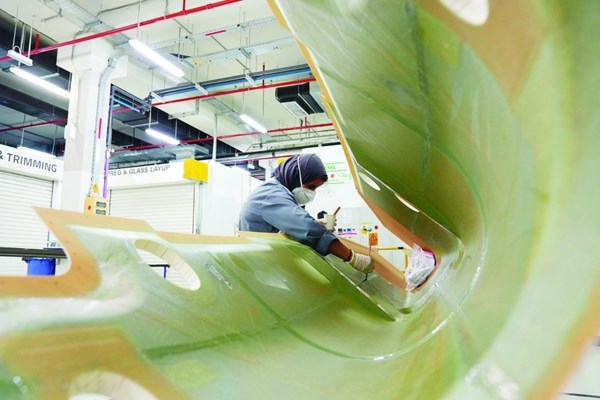 خبراء ورؤساء تنفيذيون لـ«الاتحاد»:  الصادرات الصناعية للإمارات تجني ثمار الاستثمار في البنية التحتية والتكنولوجيا المتقدمة