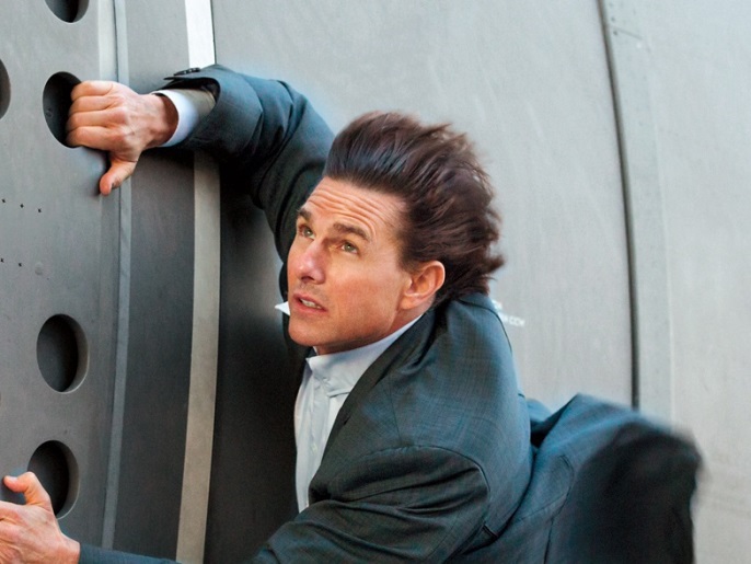 أول فيلم سينمائي في الفضاء بطولة توم كروز