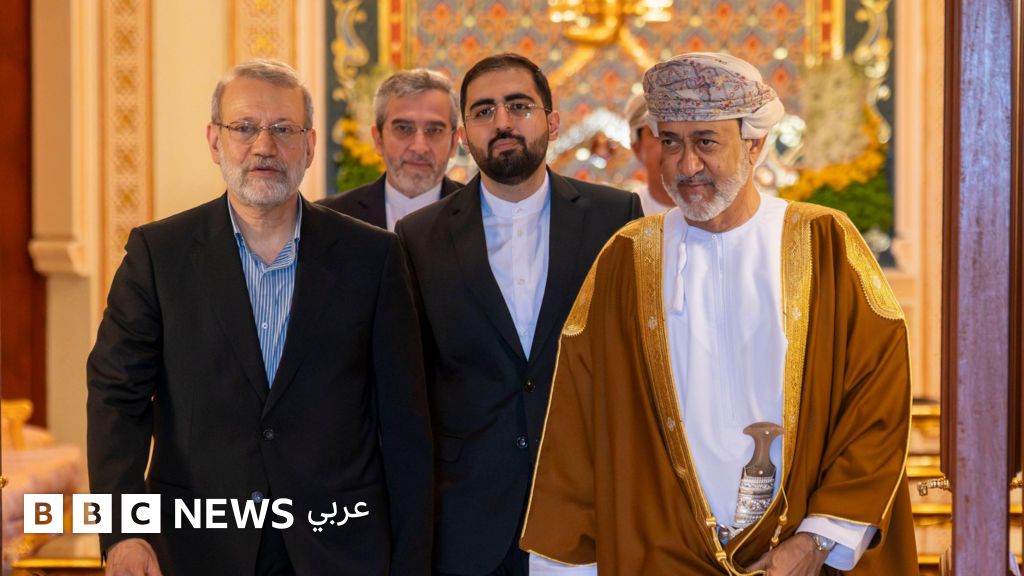 إيران تبحث في عُمان سبل التوصل لاتفاق "متوازن وعادل" مع واشنطن، ونتنياهو يلتقي ترامب غداً