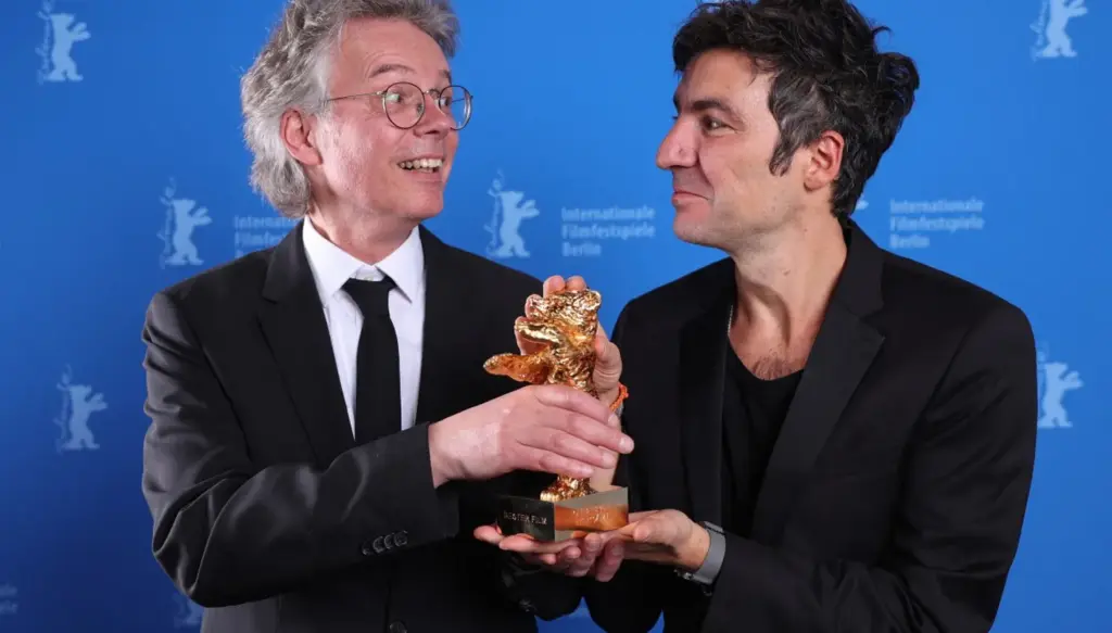 'الحروف الصفراء'... فيلم سياسي عن تركيا ينال جائزة الدب الذهبي في مهرجان برلين