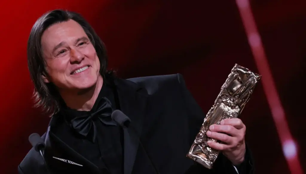 فرنسا تكرّم جيم كاري بـ'سيزار الشرف'... 'أحبكم من أعماق قلبي' (فيديو)