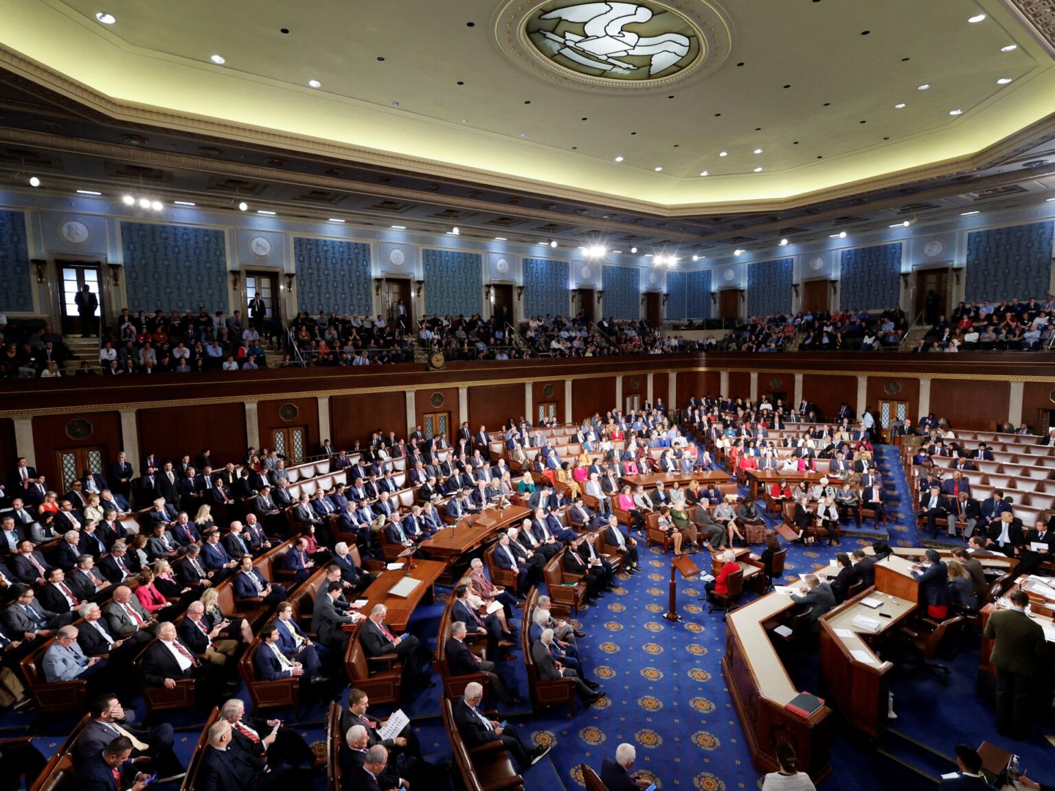 مجلس النواب الأمريكي يرفض رسوم ترمب على كندا | أخبار