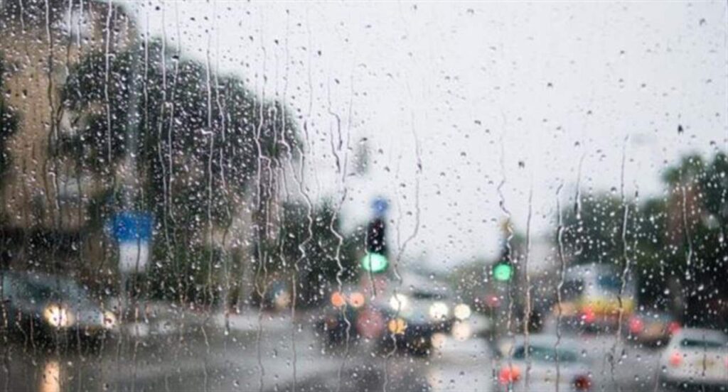 منخفض جوي يبدأ مساءً.. أمطار غزيرة!