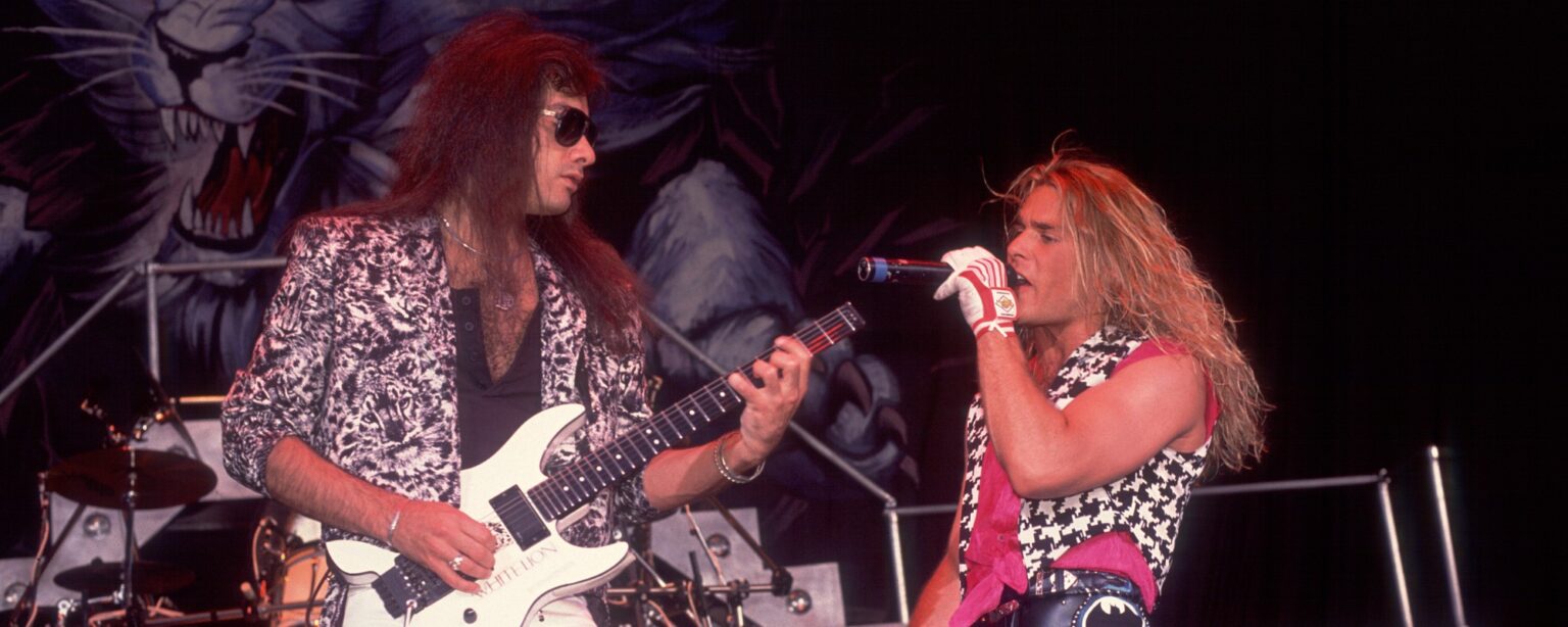 3 مقطوعات موسيقية منفردة على الجيتار من الثمانينيات لا تتضمن أسماء Van Halen أو Hetfield أو Rhodes 3 مقطوعات موسيقية منفردة على الجيتار من الثمانينيات لا تتضمن أسماء Van Halen أو Hetfield أو Rhodes