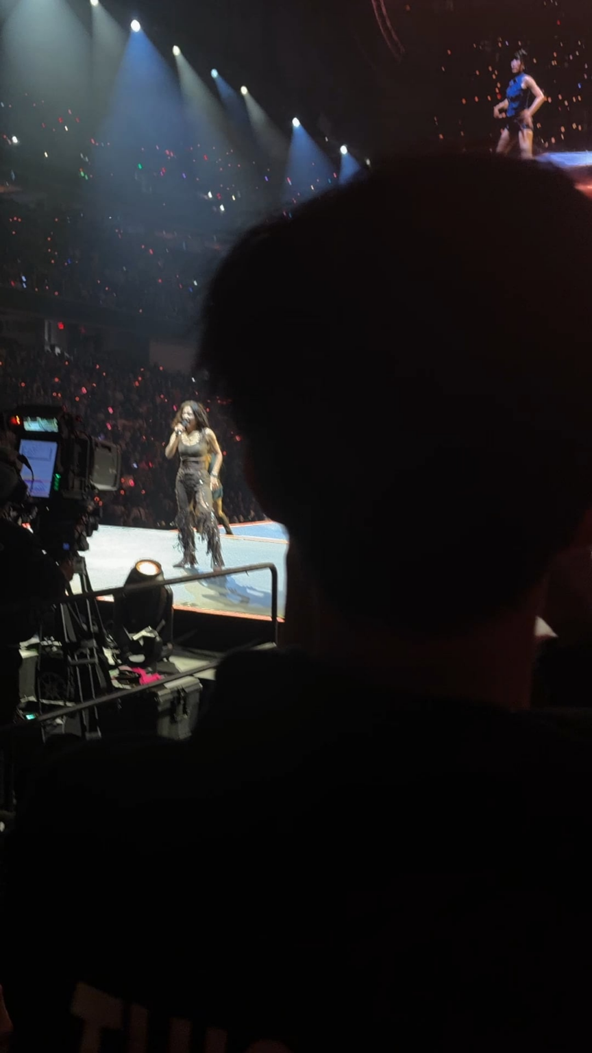 جيهيو فتاة اليد اليمنى