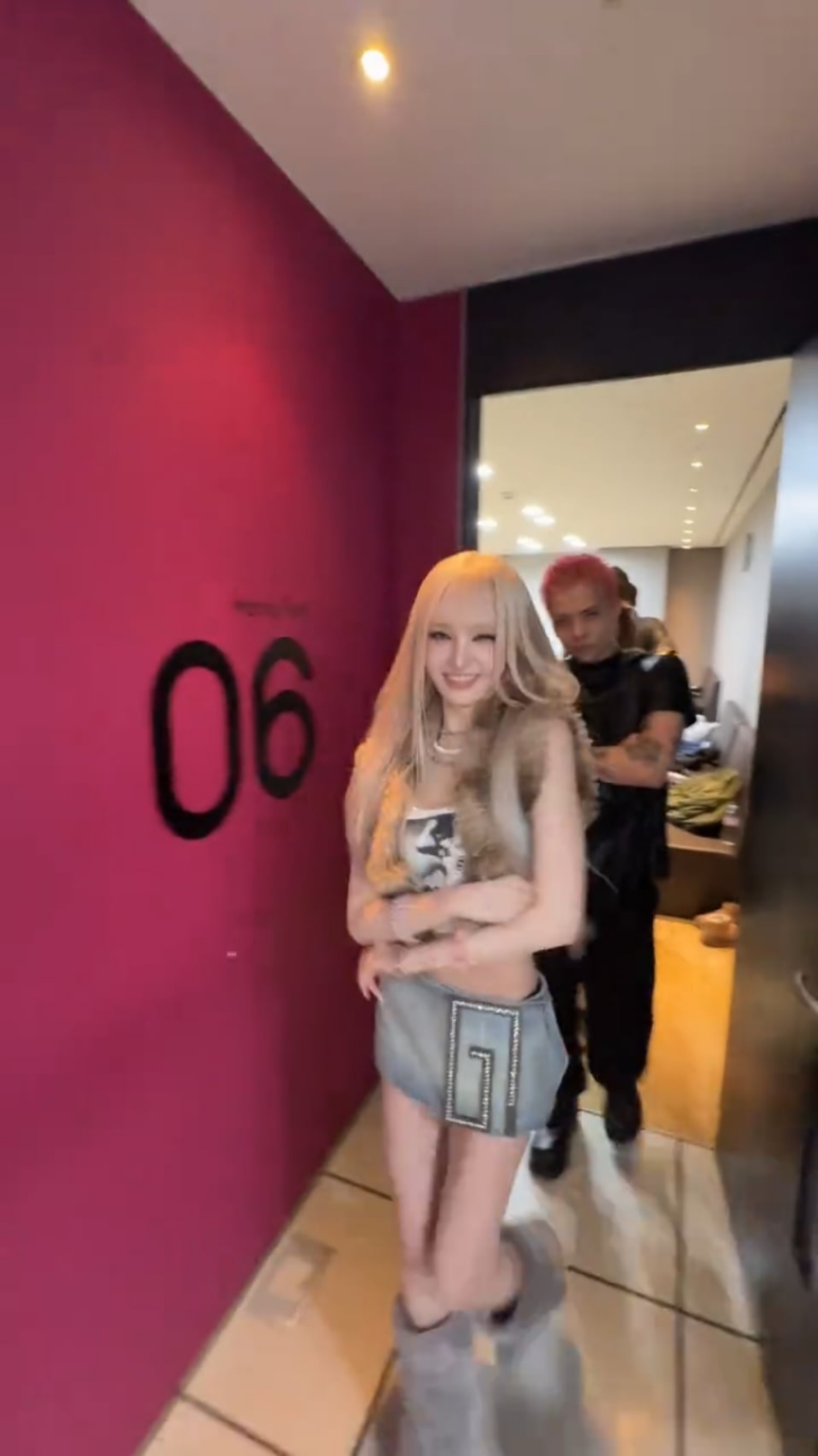 260216 تحديث TikTok الرسمي لـ IVE مع ليز - بانغ بانغ بوم بوم 🚂