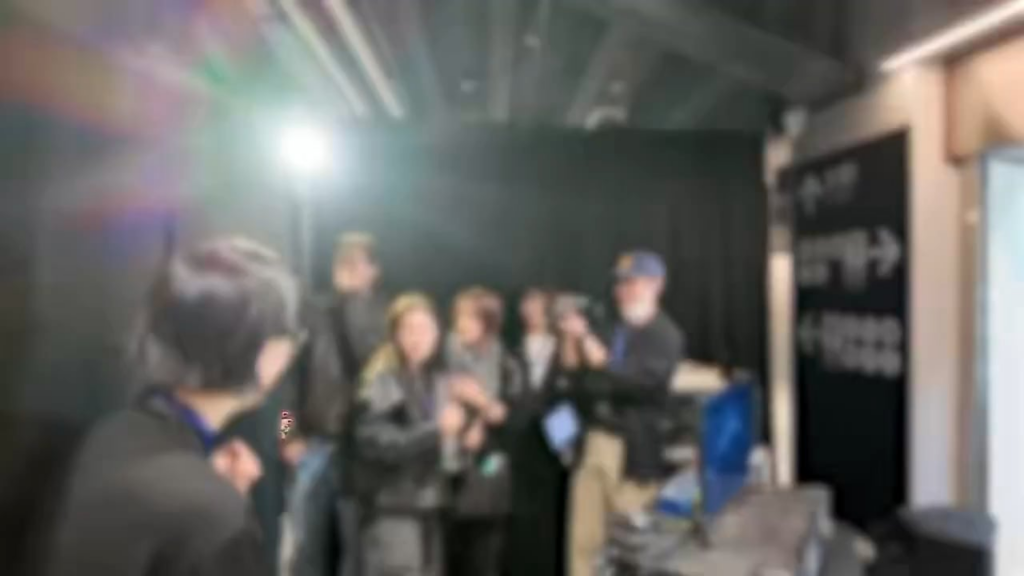 260204 ظهرت جيني في أحدث فيديو لـ ZO ZAZZ في اليوم الذي أجريت فيه مقابلة مع جيني الكبرى | جوائز القرص الذهبي الأربعون – خلف الكواليس