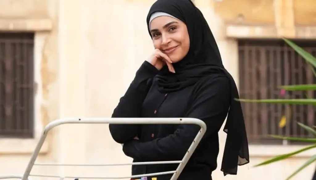 ياسمينا زيتون ترتدي الحجاب في ‘بخمس أرواح’… إطلالة درامية مدروسة ياسمينا زيتون ترتدي الحجاب في 'بخمس أرواح'... إطلالة درامية مدروسة