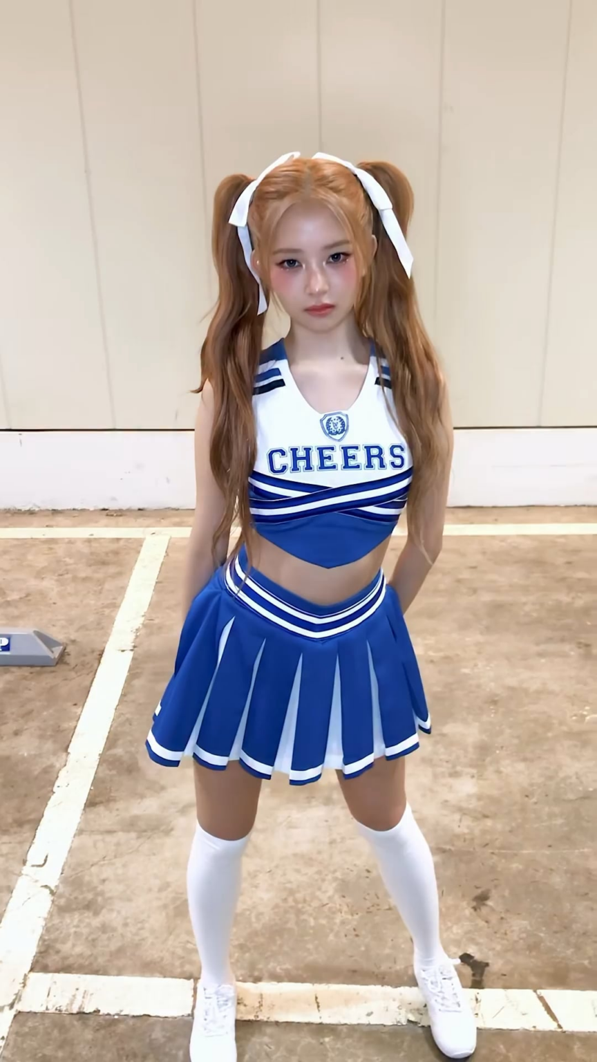 260217 تحديث TikTok الرسمي لـ IVE مع Rei - BANG BANG (إصدار Keyring) مع فريق الأمان (BANG BANG Challenge)