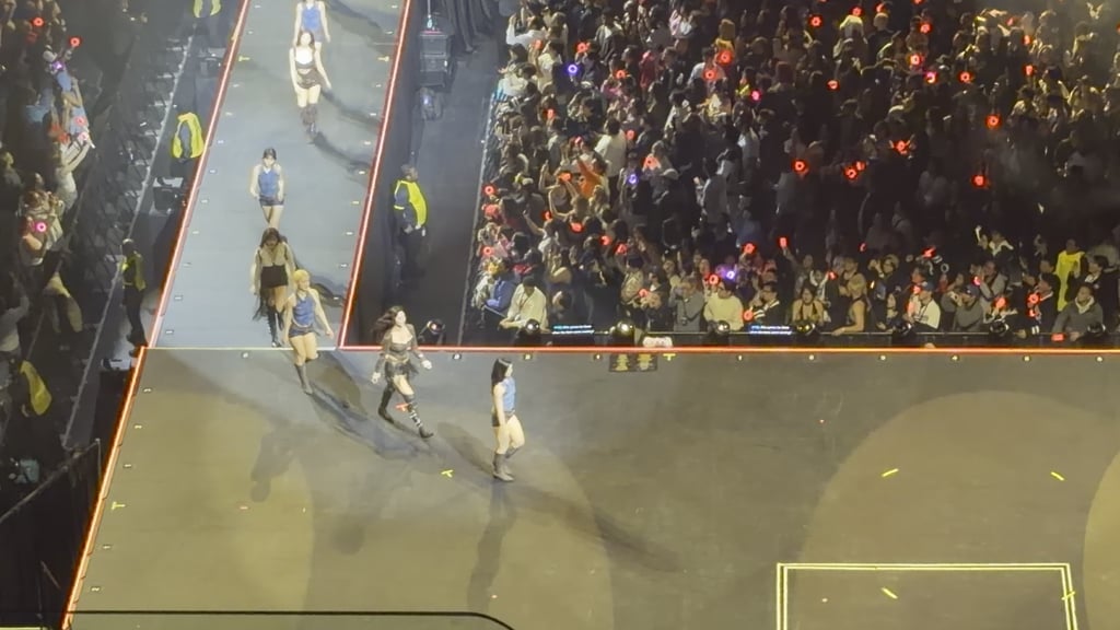 العاصمة يوم 1