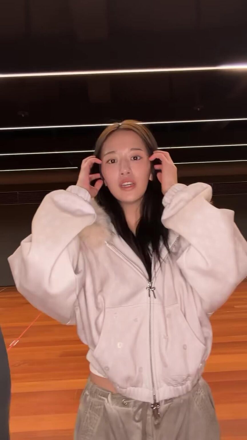 260228 تحديث لي يونغجي على التيك توك مع يوجين - يوجين-آ، أحبك، شكرًا لك 🦾🤖❤️