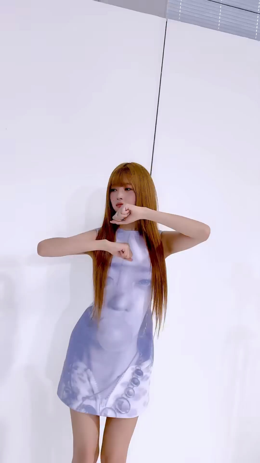 260220 تحديث TikTok الرسمي لـ IVE مع Rei - 🪩💥🎶