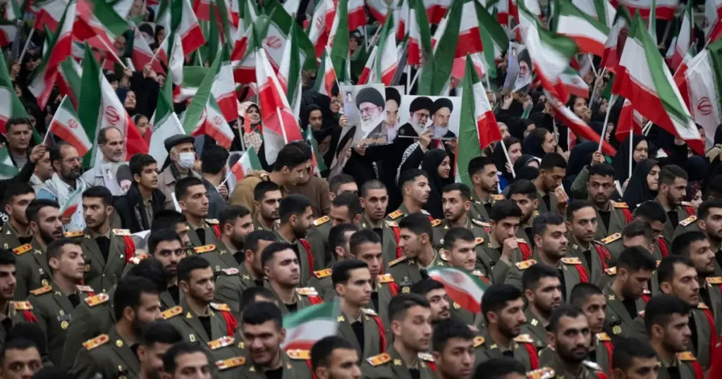 رئيس أركان الجيش الإيراني: أي تصعيد ستكون له عواقب وخيمة على أميركا وحلفائها