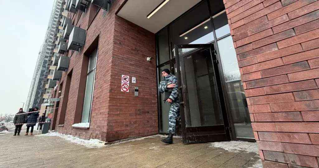 روسيا تتسلم من دبي متهماً بمحاولة اغتيال مسؤول عسكري كبير