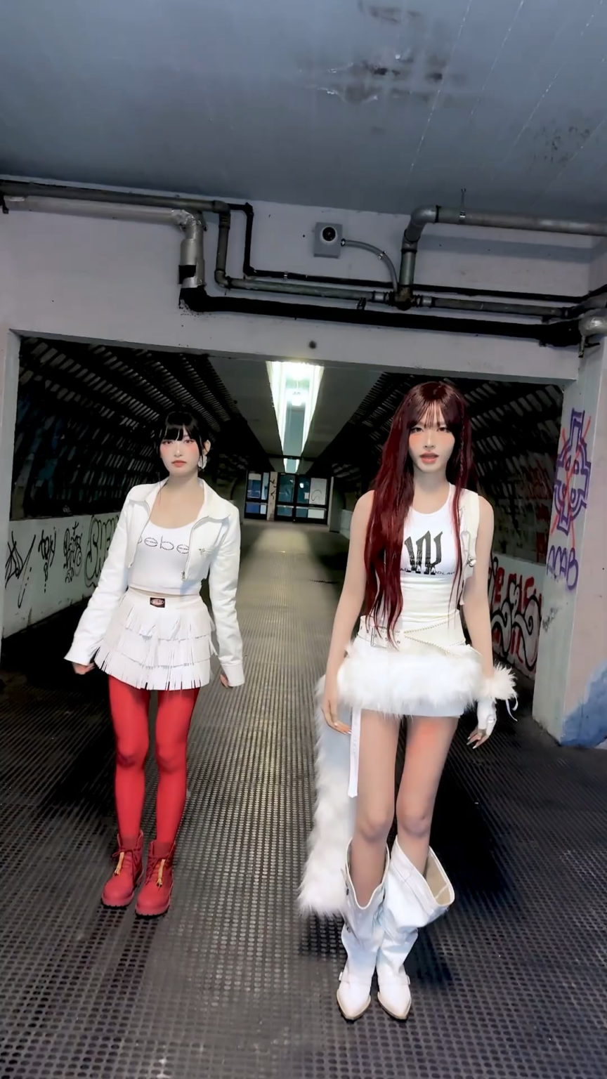 260211 تحديث IVE الرسمي على التيك توك مع ليز وليسو - بانغ بانغ 🌀