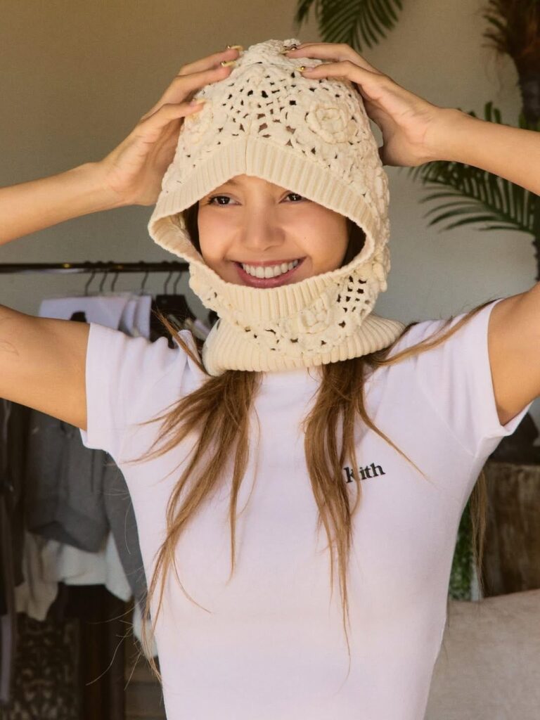 260221 تحديث انستقرام weareloud مع ليسا