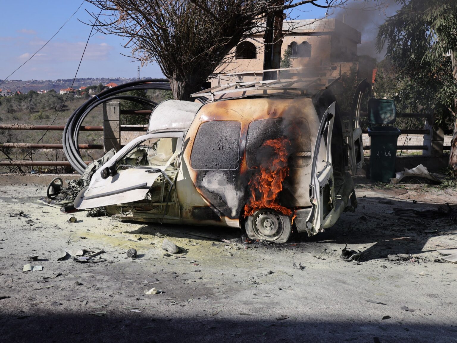 قتيل ومصابون في غارات إسرائيلية على جنوب لبنان | أخبار