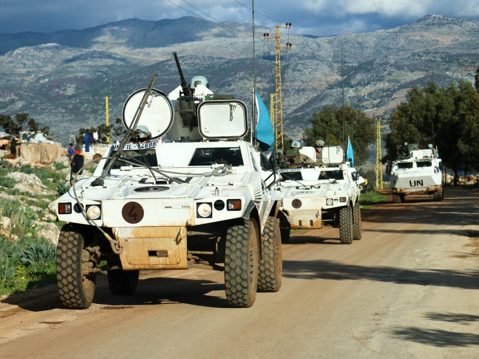 لبنان يأمر بالرد على نيران إسرائيلية ويخشى استهداف بنيته التحتية بسبب إيران | أخبار
