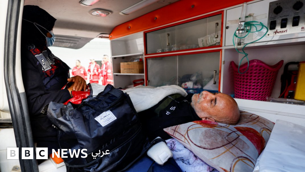 حرب غزة: إسرائيل تنفي "إلغاء خروج المرضى من غزة عبر رفح"، و18 قتيلاً بقصف جوي وبرّي على القطاع فجر الأربعاء